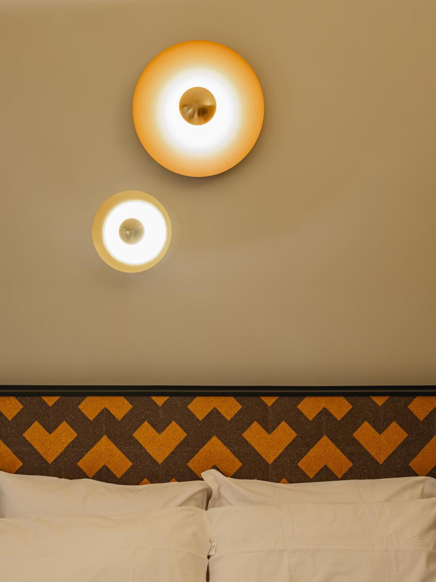 Almica24 Hotell Bari Exteriör bild