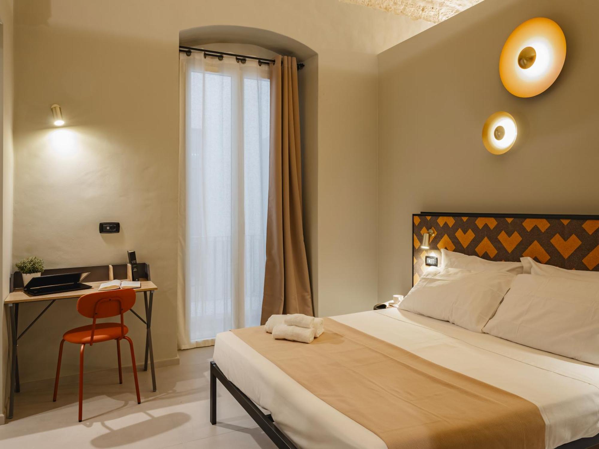 Almica24 Hotell Bari Exteriör bild
