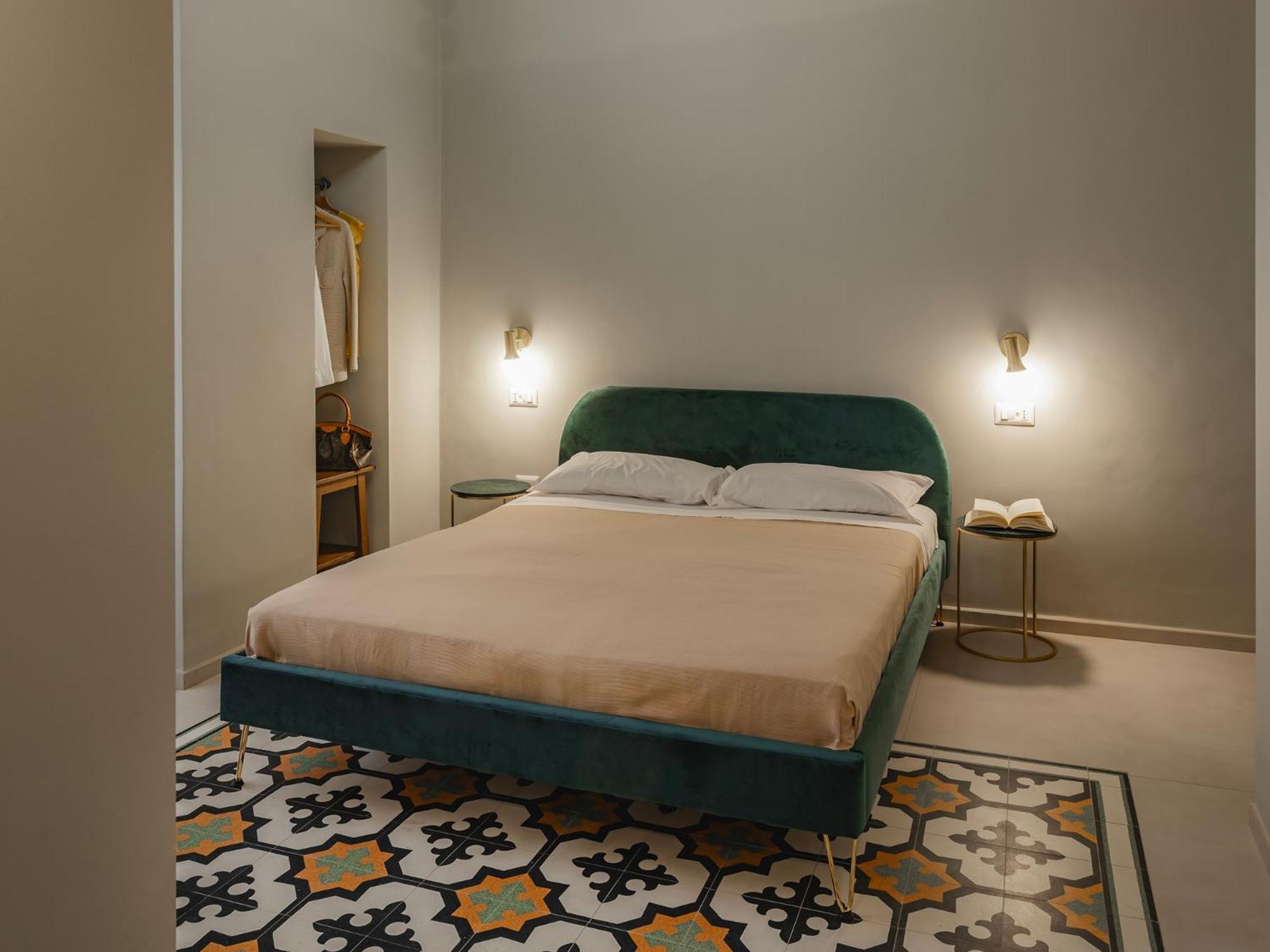 Almica24 Hotell Bari Exteriör bild