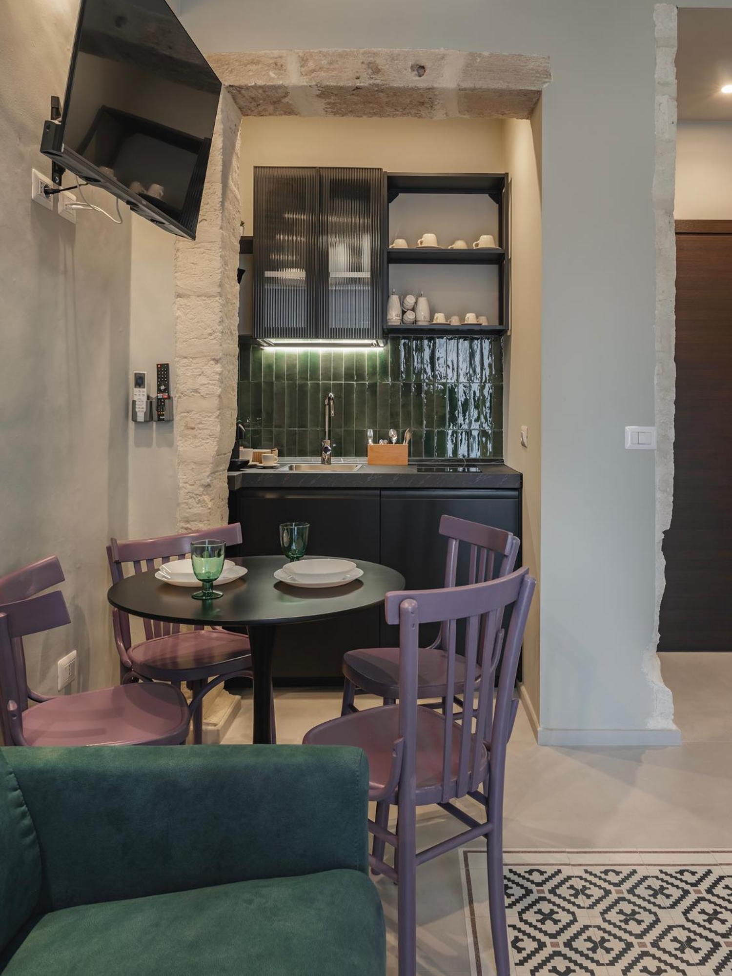Almica24 Hotell Bari Exteriör bild
